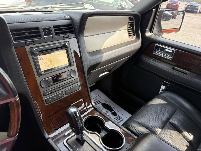 2012 Lincoln Navigator