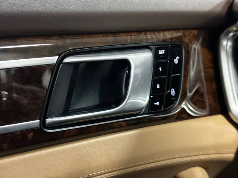 2018 Porsche Panamera