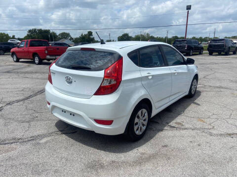 2016 Hyundai Accent SE