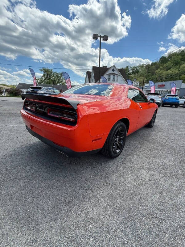 2021 Dodge Challenger SXT
