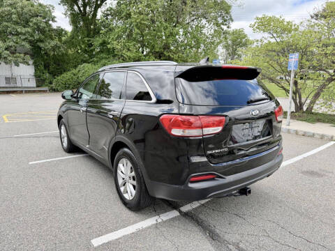 2016 Kia Sorento LX