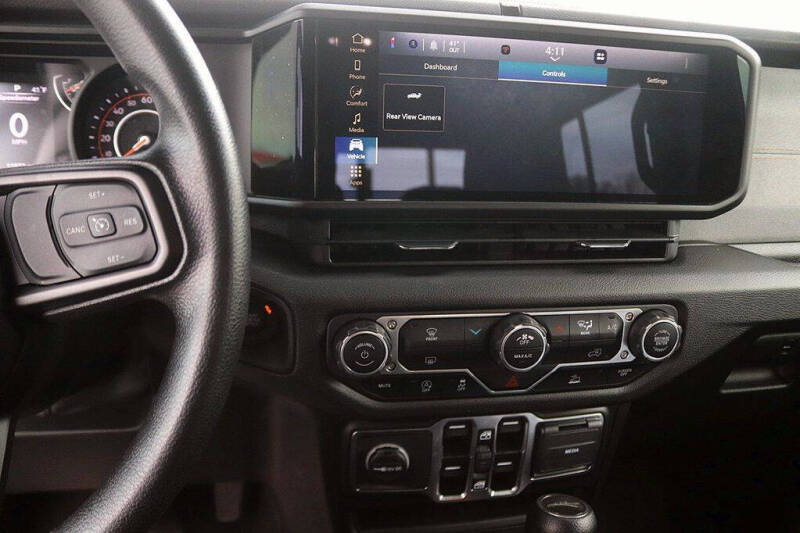 2024 Jeep Gladiator NightHawk