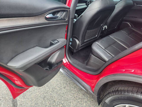 2022 Alfa Romeo Stelvio Ti