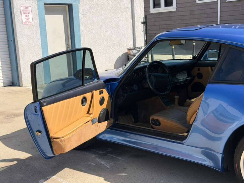 1990 Porsche 911 Carrera 2