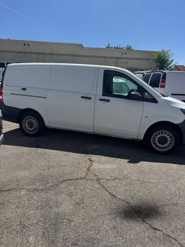 2017 Mercedes-Benz Metris Worker Cargo