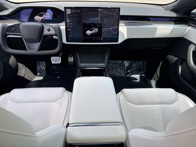 2022 Tesla Model S 10