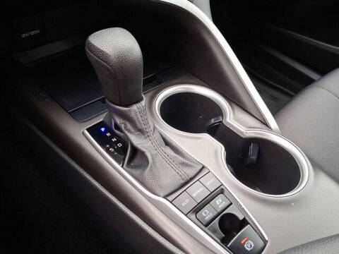 2021 Toyota Camry Hybrid LE