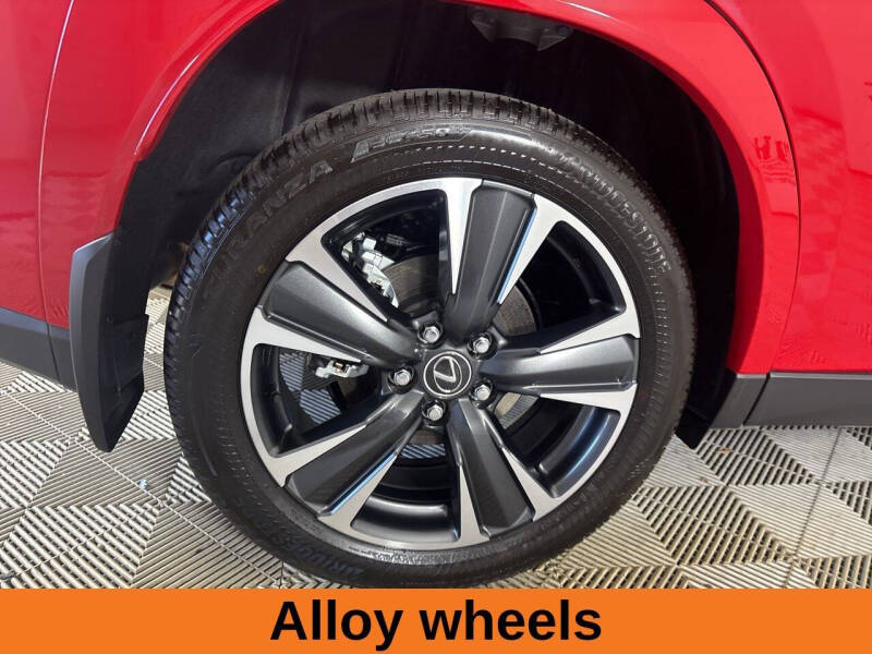 2025 Lexus UX 300h Premium