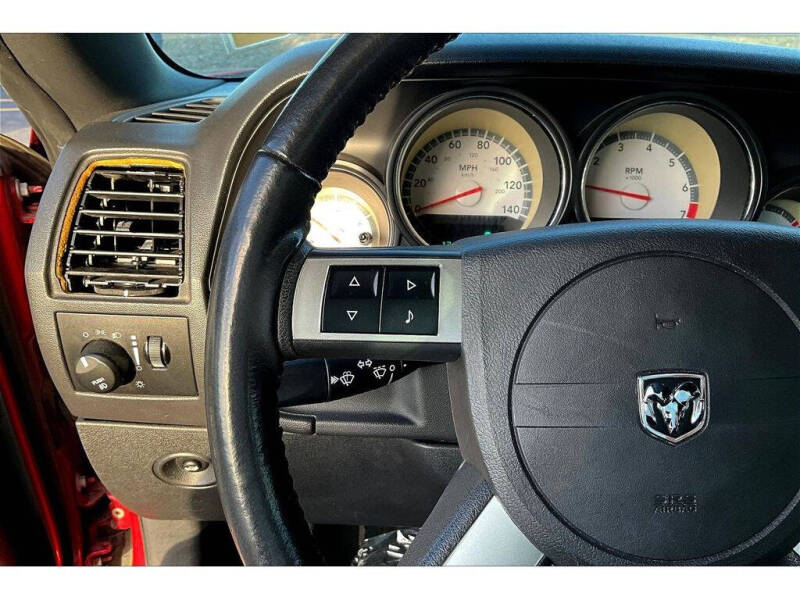 2010 Dodge Challenger SE