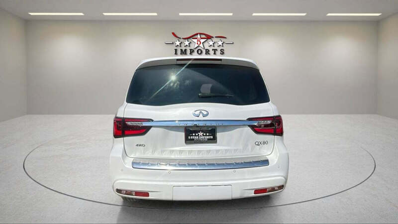 2022 Infiniti QX80 Luxe