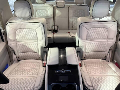 2019 Lincoln Navigator L Black Label