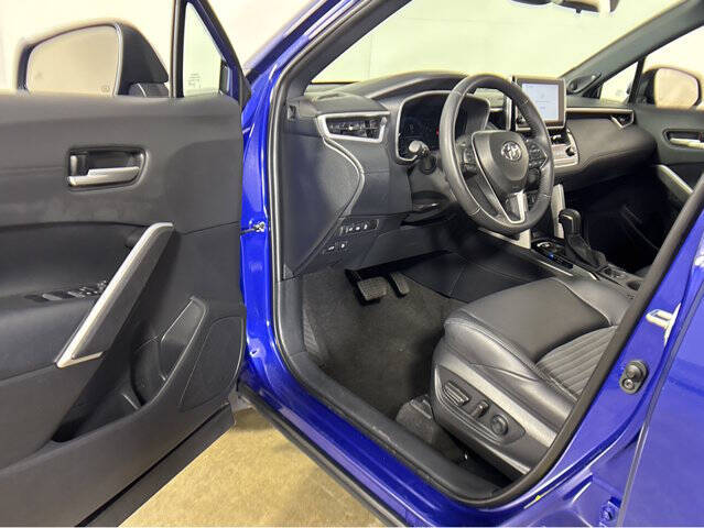 Used 2024 Toyota Corolla Cross XSE with VIN 7MUFBABG8RV027872 for sale in Madison, WI