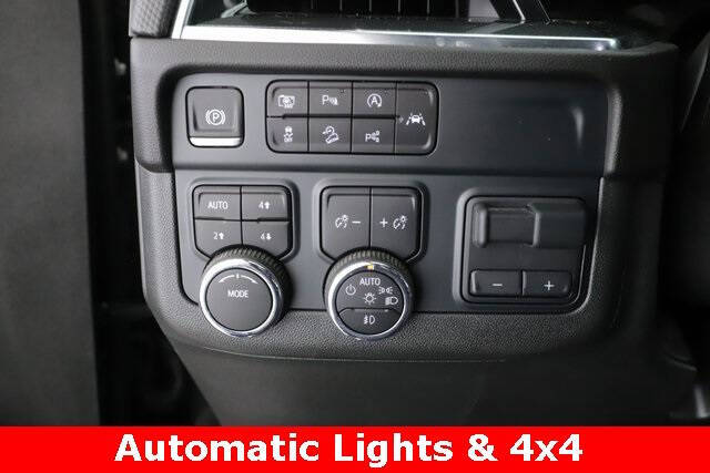 2025 Chevrolet Suburban RST