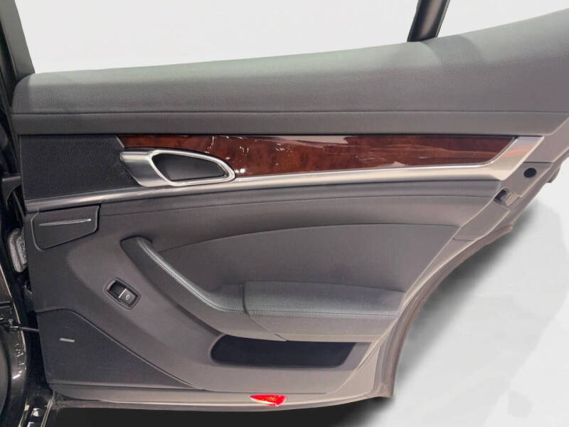 2011 Porsche Panamera