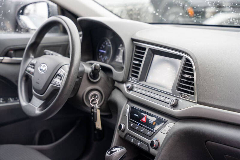 2018 Hyundai Elantra