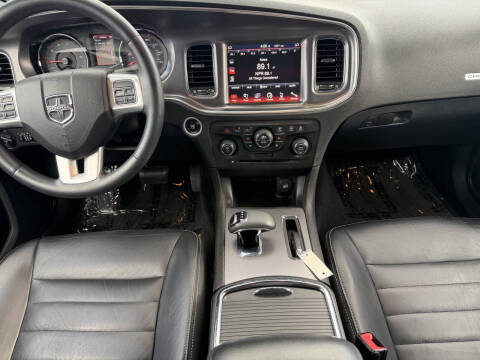 2014 Dodge Charger SXT Plus