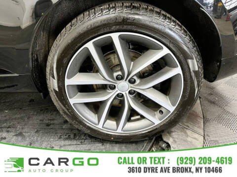 2025 Land Rover Range Rover P400 SE LWB