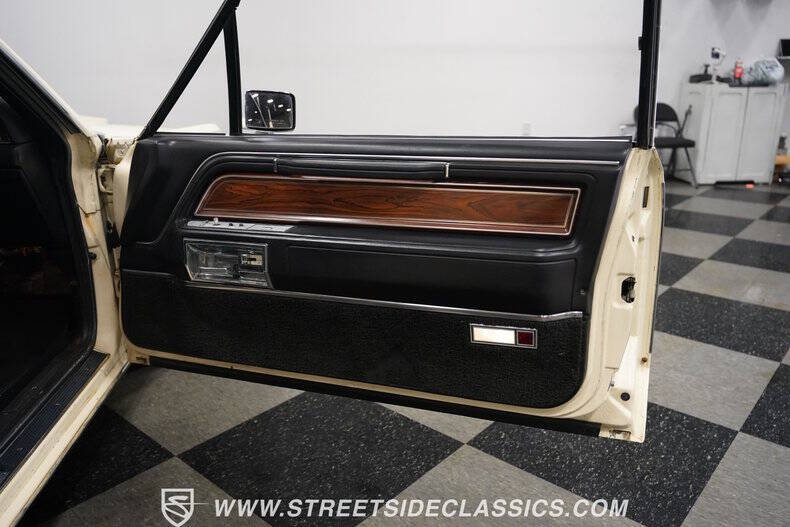 1982 Lincoln Mark VI