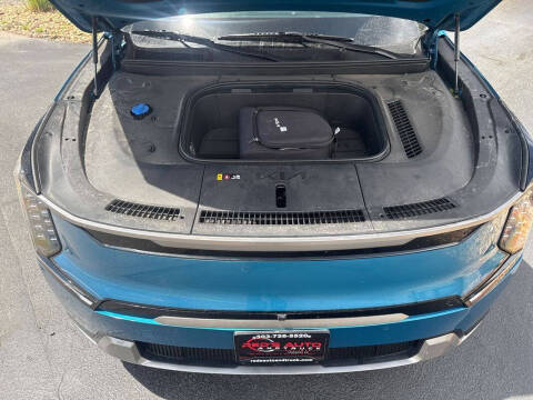 2024 Kia EV9 Land