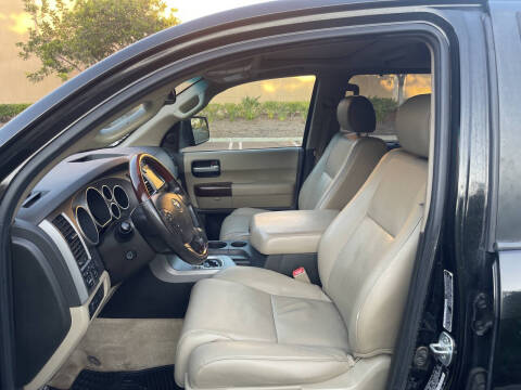 2011 Toyota Sequoia Platinum