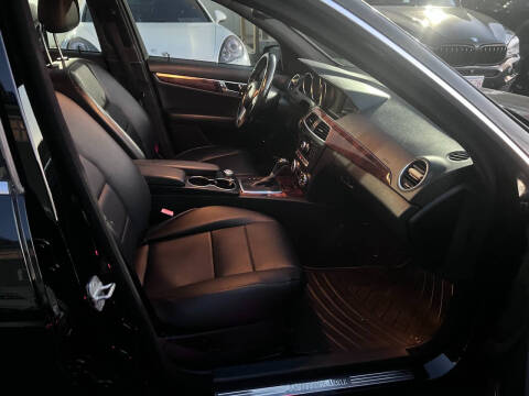 2013 Mercedes-Benz C-Class C 300 Sport 4MATIC