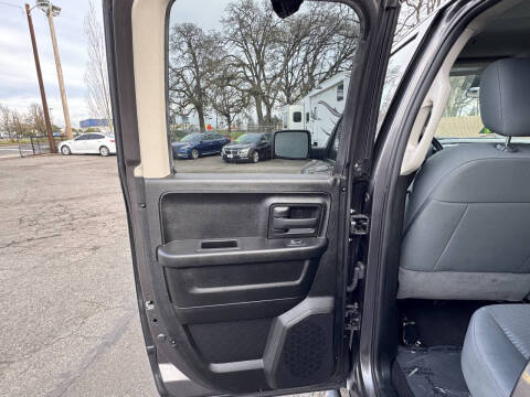 2019 RAM 1500 Classic Express