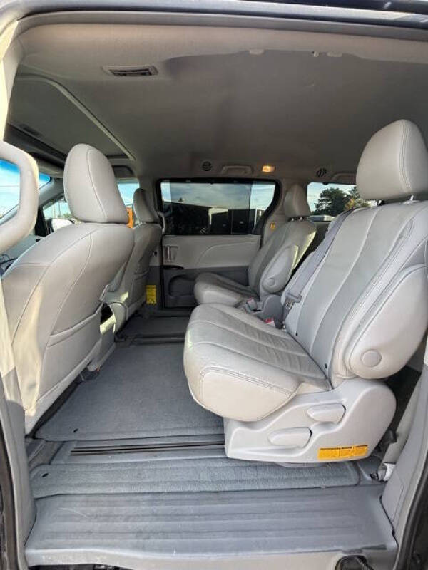 2013 Toyota Sienna