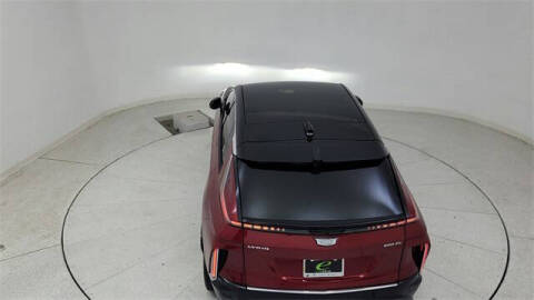 2025 Cadillac LYRIQ Luxury 3