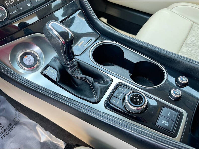 2023 Nissan Maxima 3.5 Platinum