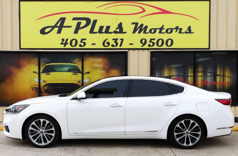 2019 Kia Cadenza Technology