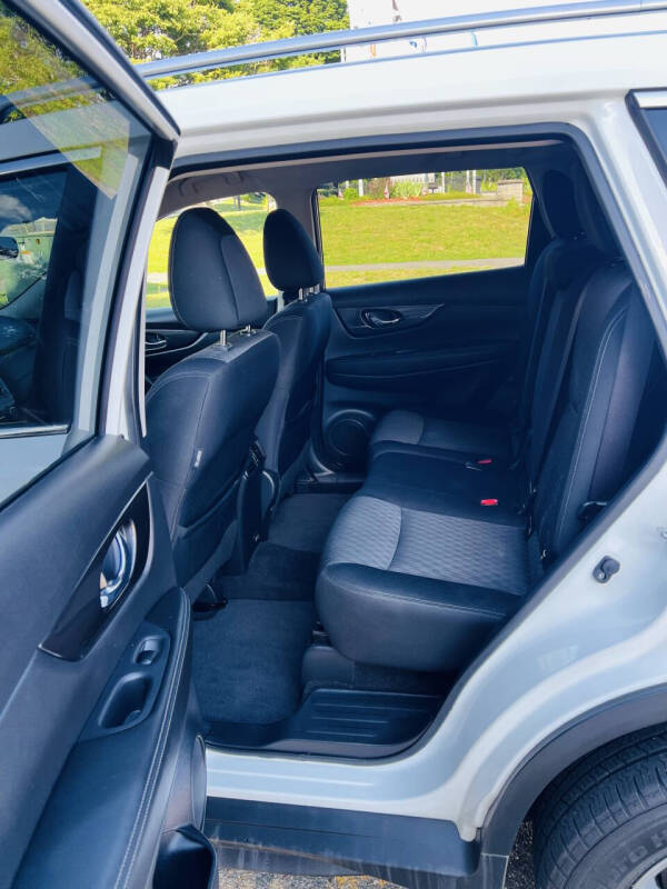 2020 Nissan Rogue S