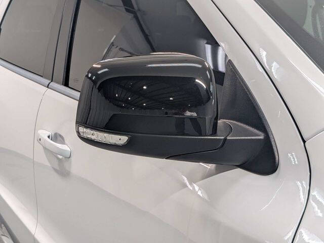White 2021 Dodge Durango R/T R/T 4dr SUV 31