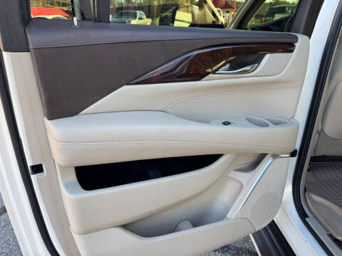 2015 Cadillac Escalade ESV Luxury