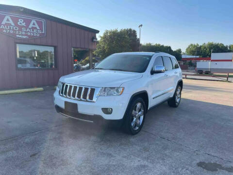 2013 Jeep Grand Cherokee for sale at A & A Auto Sales in Fayetteville AR