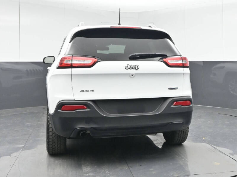 2018 Jeep Cherokee Latitude Plus