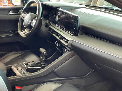 2022 Kia K5
