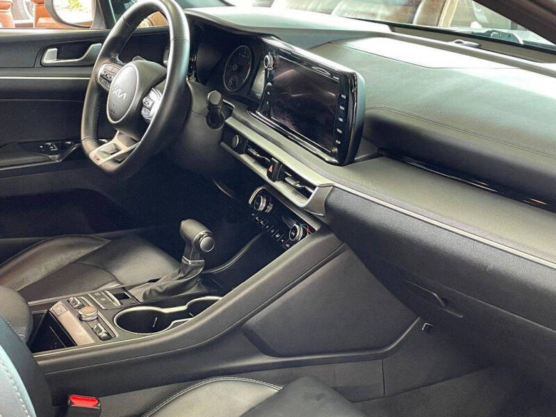 2022 Kia K5