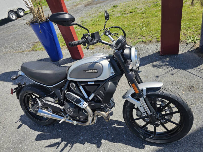 2018 Ducati Scrambler ICON Silver ice