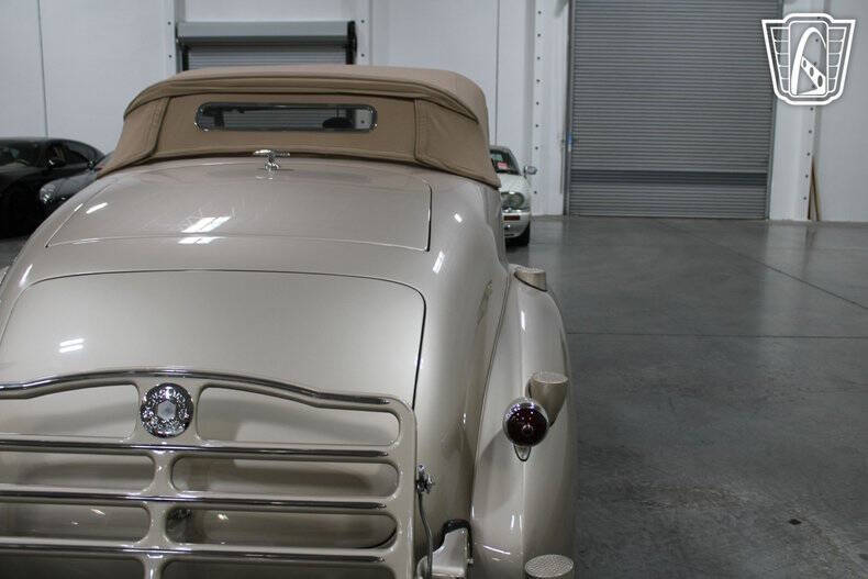 1937 Packard 115C