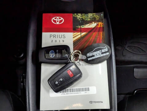 2019 Toyota Prius LE AWD-e