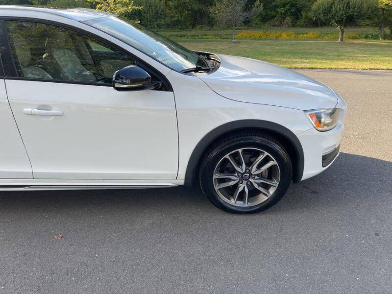 2015 Volvo V60 Cross Country T5