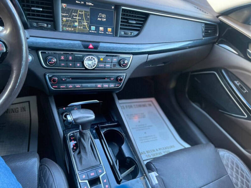 2017 Kia Cadenza Premium