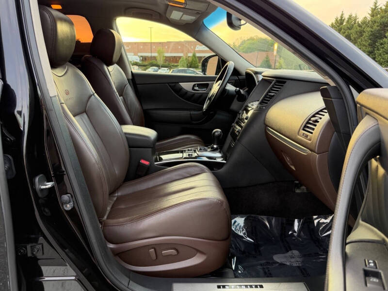 2012 Infiniti FX35