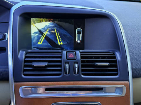 2015 Volvo XC60 T5 Drive-E Platinum