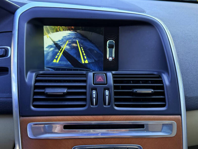 2015 Volvo XC60 T5 Drive-E Platinum