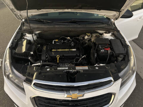 2015 Chevrolet Cruze LS Auto