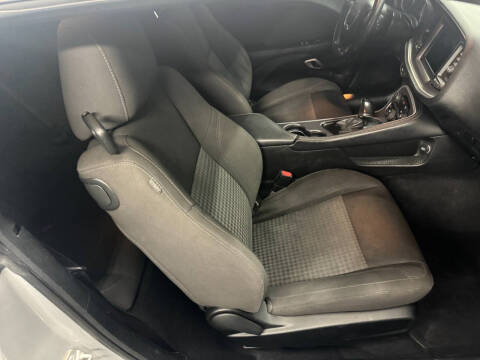 2020 Dodge Challenger SXT