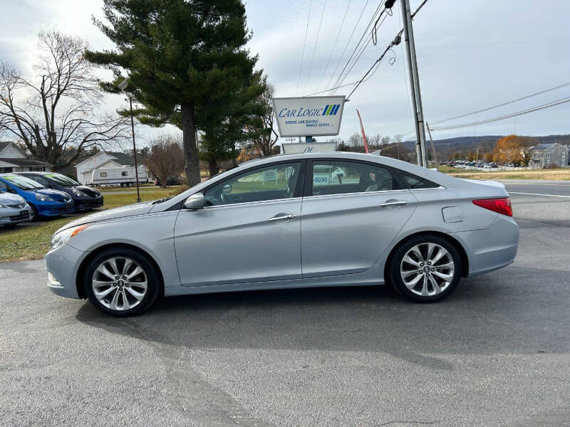 2011 Hyundai Sonata SE photo 12