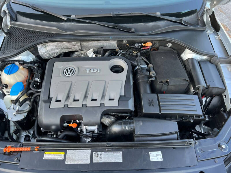 2013 Volkswagen Passat TDI SE