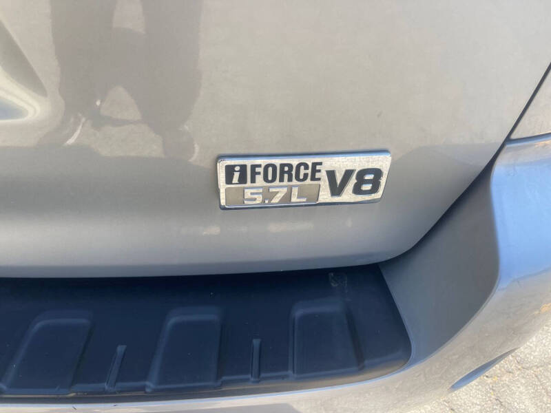 2016 Toyota Sequoia SR5